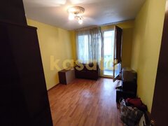 Piata Trapezului, apartament 3 camere, etaj 1, metrou 1 Decembrie